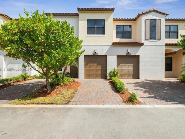 20975 NW 1st Ct , Pembroke Pines, FL 33029
