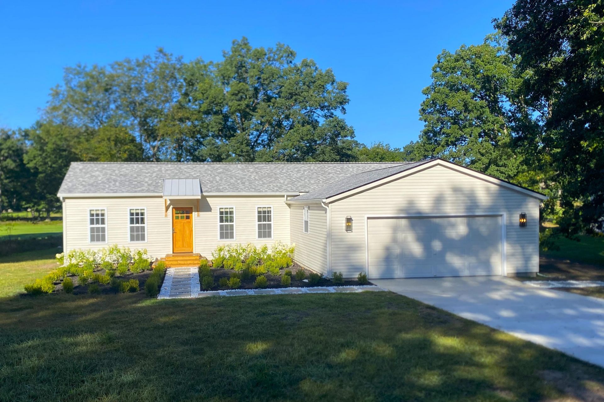4121 Redwood Road, Roscommon, MI 48653 Main Photo