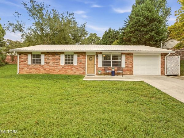 5608 Ridgetop Rd, Knoxville, TN 37921