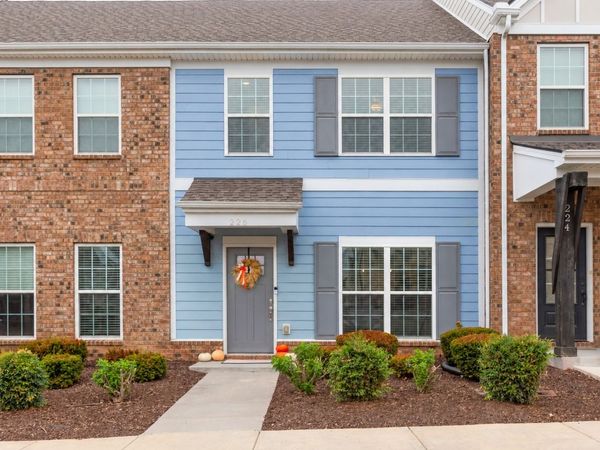 226 Mansfield Dr, Gallatin, TN 37066