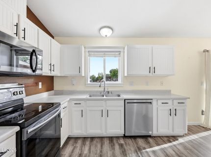 1426 Nightingale Way, Sparks, NV 89441 Photo