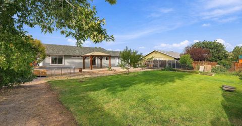 1426 Nightingale Way, Sparks, NV 89441 Photo