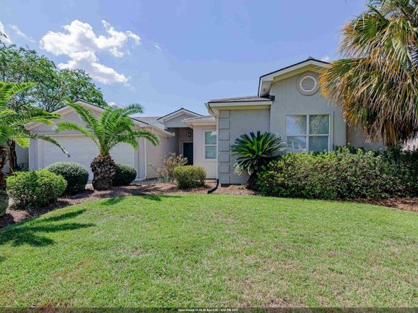 6141 Royal Palms Ct, Gonzales, LA 70737
