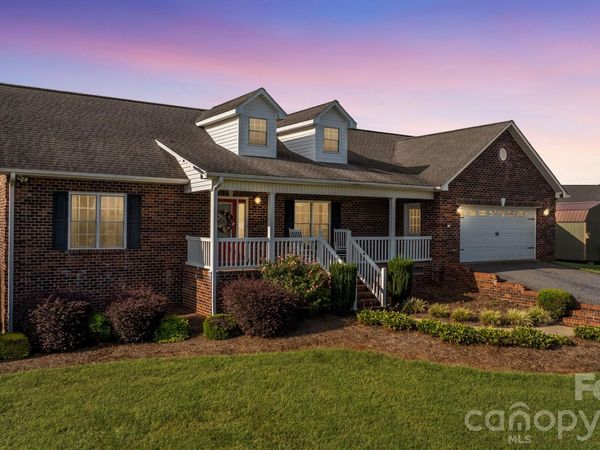 5693 Stonehenge Court , Granite Falls, NC 28630