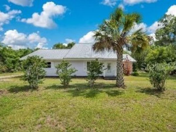 110 W WASHINGTON AVENUE , DELAND, FL 32720