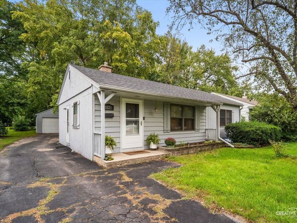 1125 Ash Street , St. Charles, IL 60174