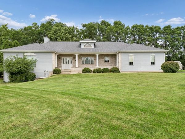 W5570 Double Drive , Walworth, WI 53184