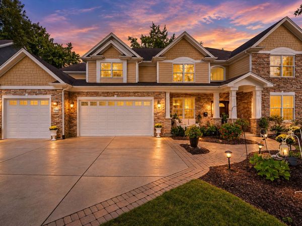 706 Wehrli Drive , Naperville, IL 60540