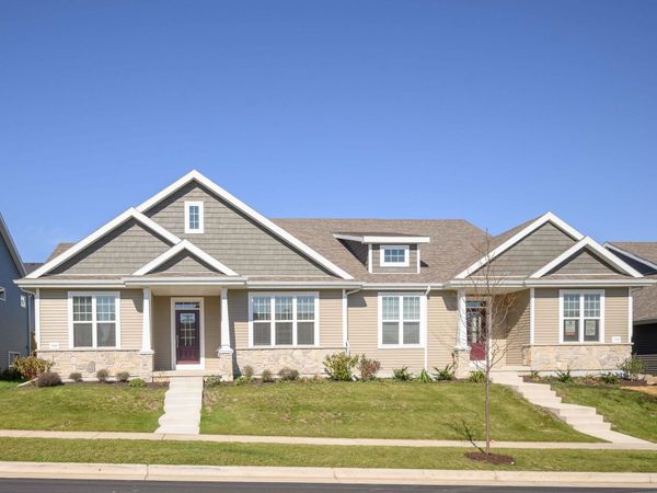 707 Cozy Farm Road, Waunakee, WI 53597