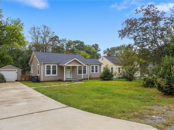 4326 Stokesdale Avenue , Winston-Salem, NC 27101