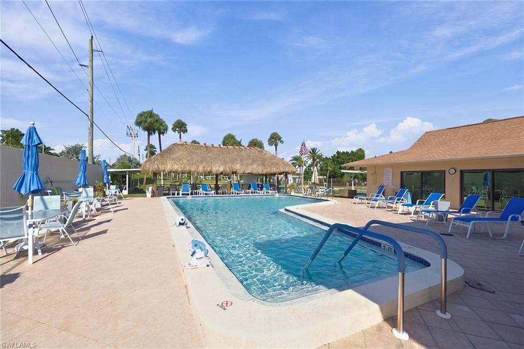 483 Riviera Blvd W, Naples, FL 34112 Photo