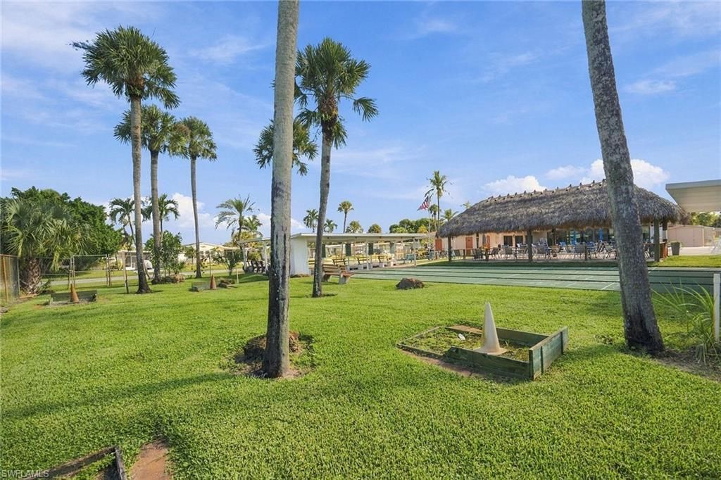 483 Riviera Blvd W, Naples, FL 34112 Photo