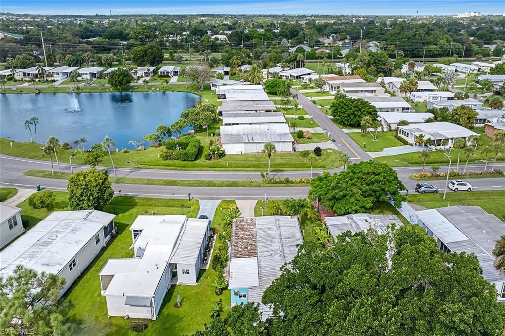 483 Riviera Blvd W, Naples, FL 34112 Photo