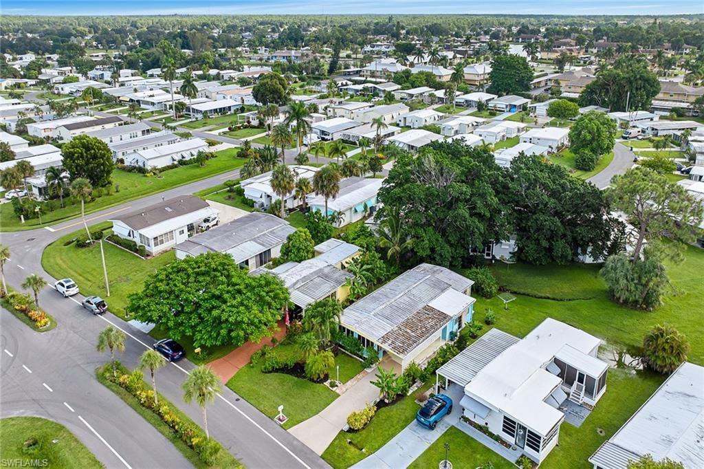 483 Riviera Blvd W, Naples, FL 34112 Photo