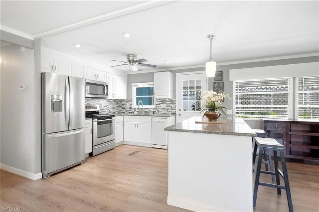 483 Riviera Blvd W, Naples, FL 34112 Photo