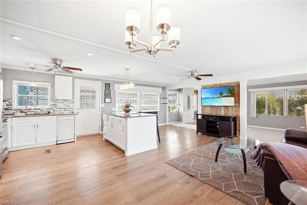 483 Riviera Blvd W, Naples, FL 34112 Photo