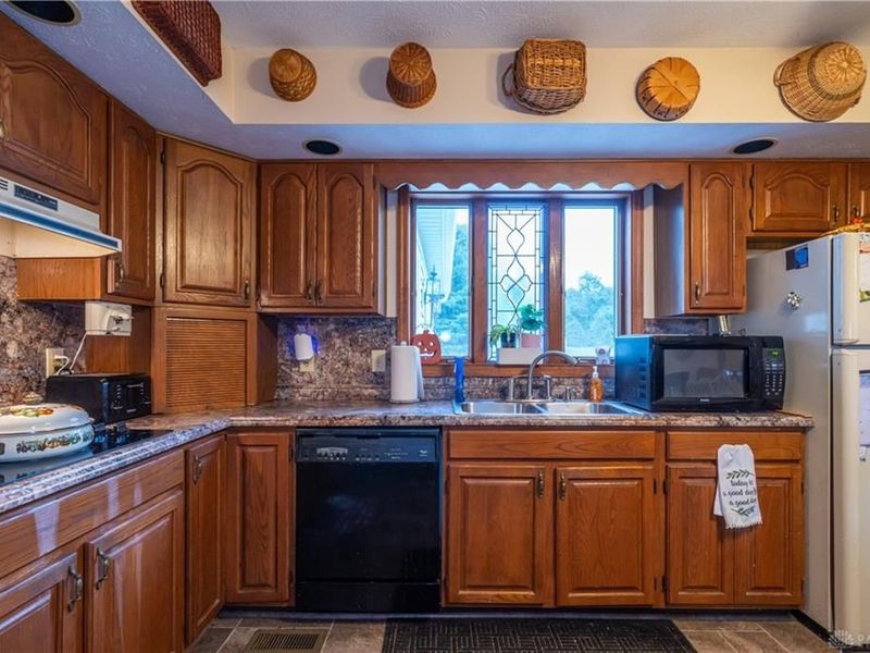 4980 Cornerstone Trail, Yellow Springs, OH 45387 Photo 6