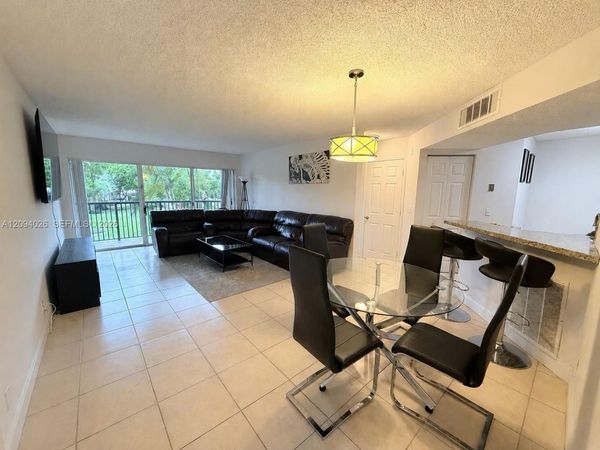 8741 Wiles Rd , Unit 204, Coral Springs, FL 33067