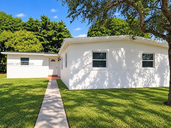 3001 SW 23rd Ter , Miami, FL 33145