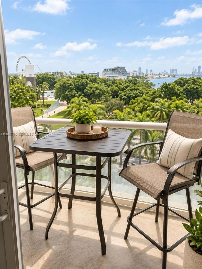 50 Biscayne Blvd , Unit 705, Miami, FL 33132 Photo