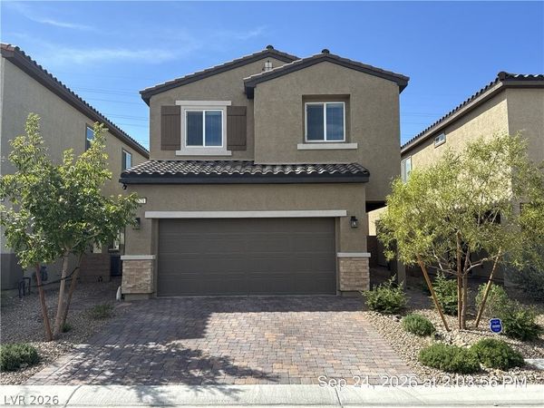 8621 Faxom Street , Las Vegas, NV 89166