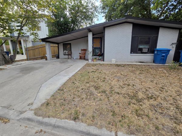 703 Rosewood ST, Lockhart, TX 78644