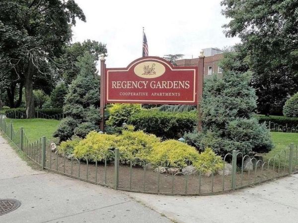 78-05 141st Street , Unit 2L, Kew Garden Hills, NY 11367