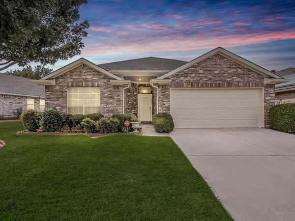 6833 Bluff View Drive , Watauga, TX 76137