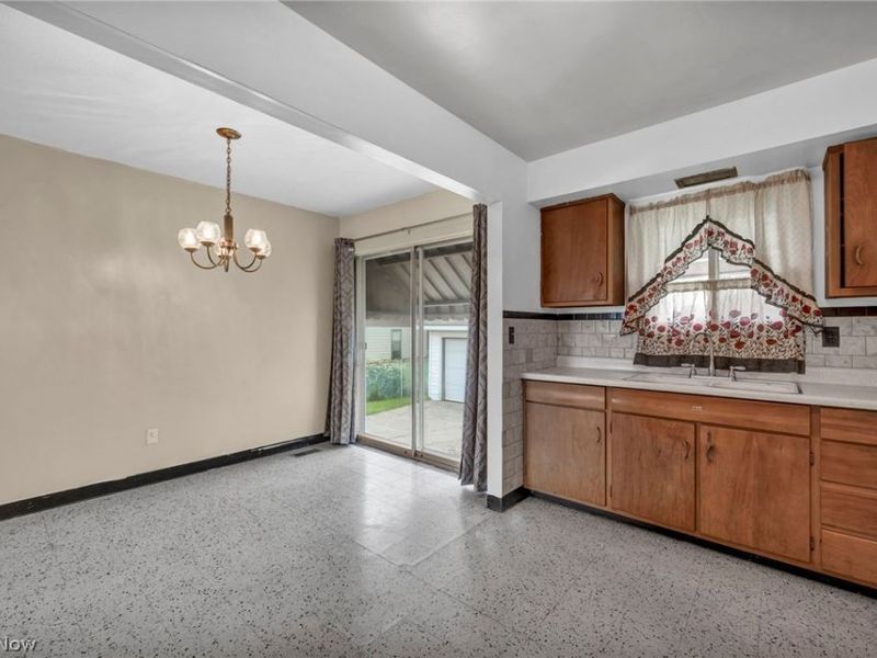 6314 Adair Drive, Brook Park, OH 44142 Photo 17