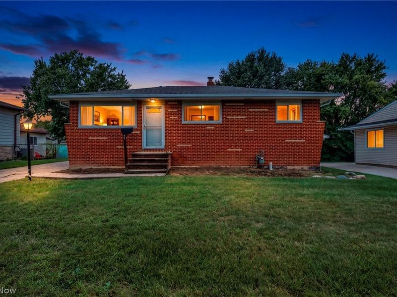 6314 Adair Drive, Brook Park, OH 44142 Photo 2