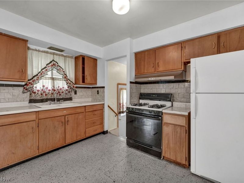 6314 Adair Drive, Brook Park, OH 44142 Photo 23