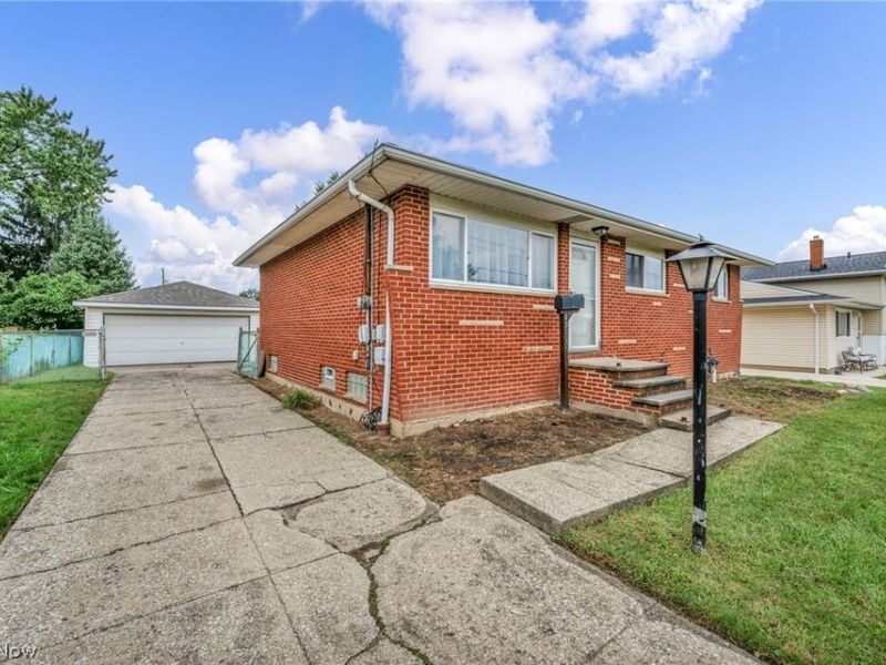 6314 Adair Drive, Brook Park, OH 44142 Photo 6