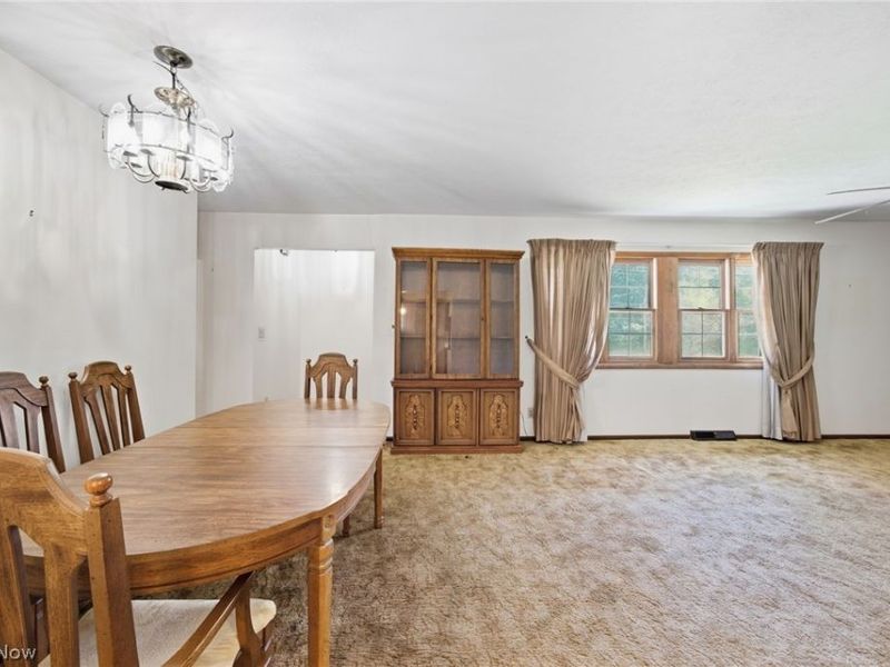 18328 Haskins Road, Chagrin Falls, OH 44023 Photo 6