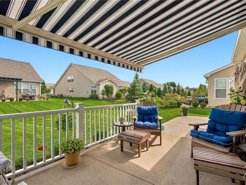 8009 Amberley Drive, Mentor, OH 44060 Photo 2