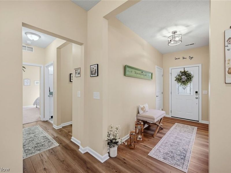 8009 Amberley Drive, Mentor, OH 44060 Photo 3