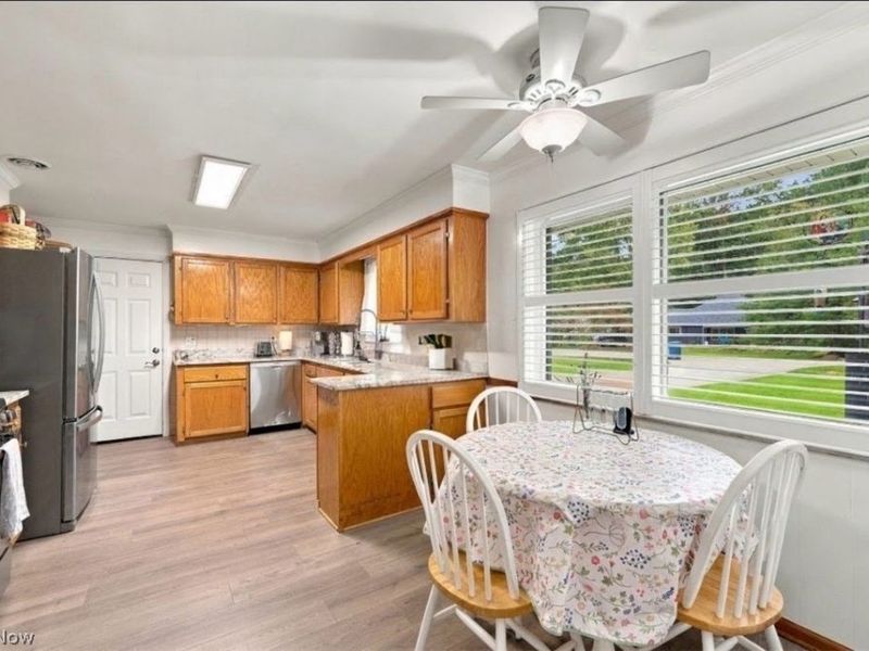 5988 Louis Drive, North Olmsted, OH 44070 Photo 19