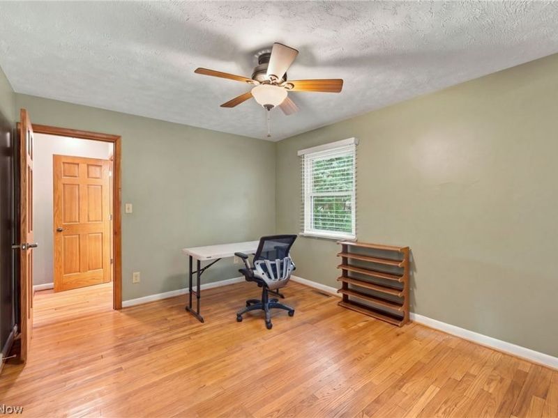 5988 Louis Drive, North Olmsted, OH 44070 Photo 29
