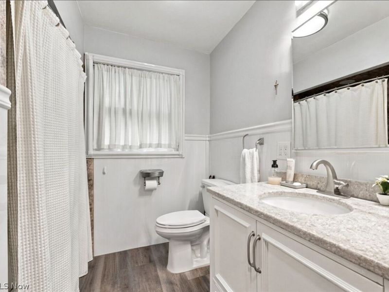5988 Louis Drive, North Olmsted, OH 44070 Photo 31