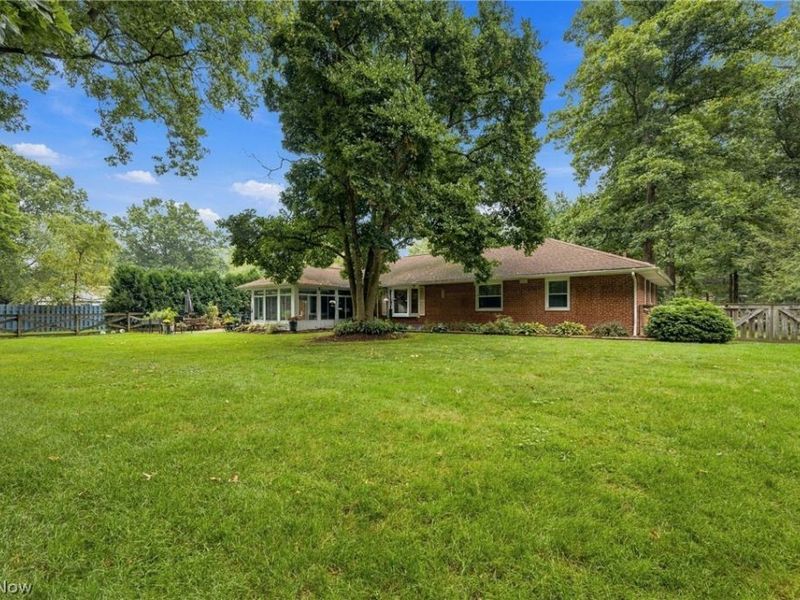 5988 Louis Drive, North Olmsted, OH 44070 Photo 37