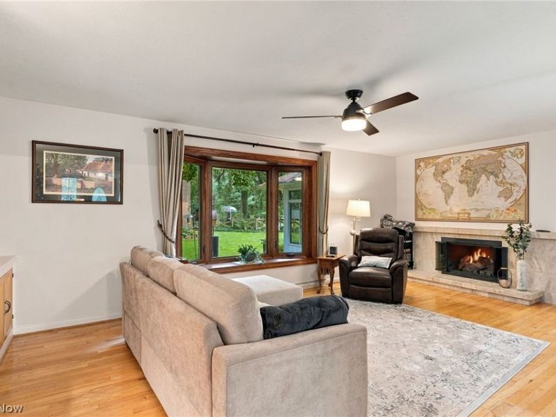 5988 Louis Drive, North Olmsted, OH 44070 Photo 6
