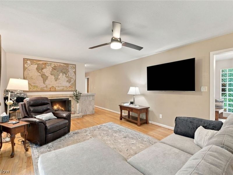 5988 Louis Drive, North Olmsted, OH 44070 Photo 7