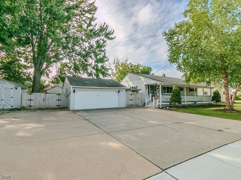 30140 Regent Road, Wickliffe, OH 44092 Photo 3