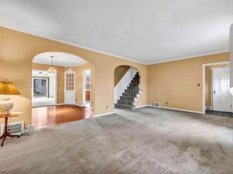 3946 Lansdale Road, University Heights, OH 44118 Photo 11