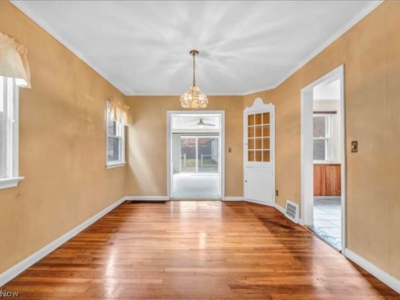 3946 Lansdale Road, University Heights, OH 44118 Photo 13