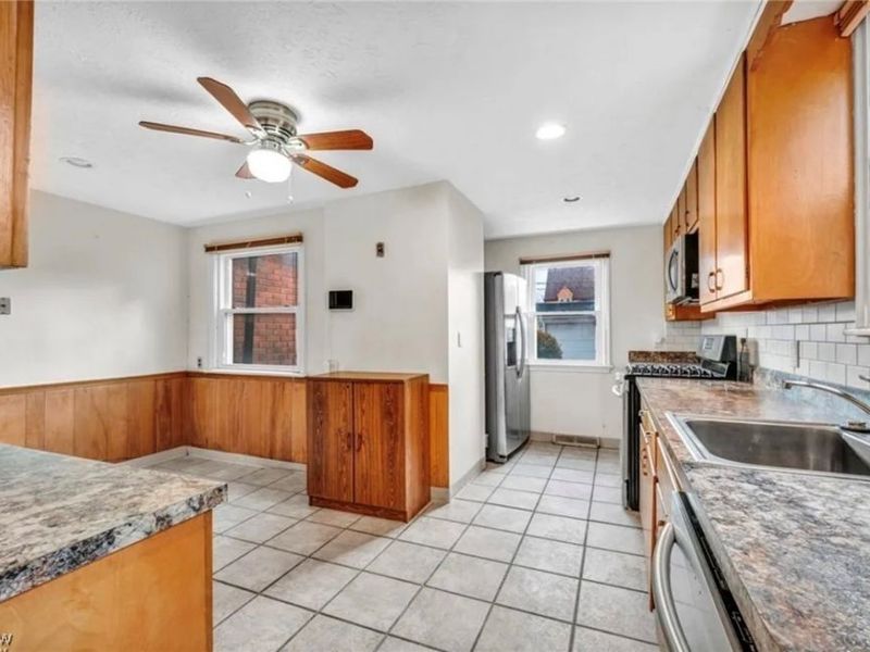 3946 Lansdale Road, University Heights, OH 44118 Photo 15