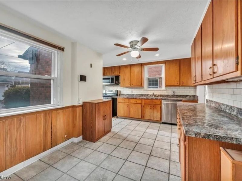 3946 Lansdale Road, University Heights, OH 44118 Photo 16