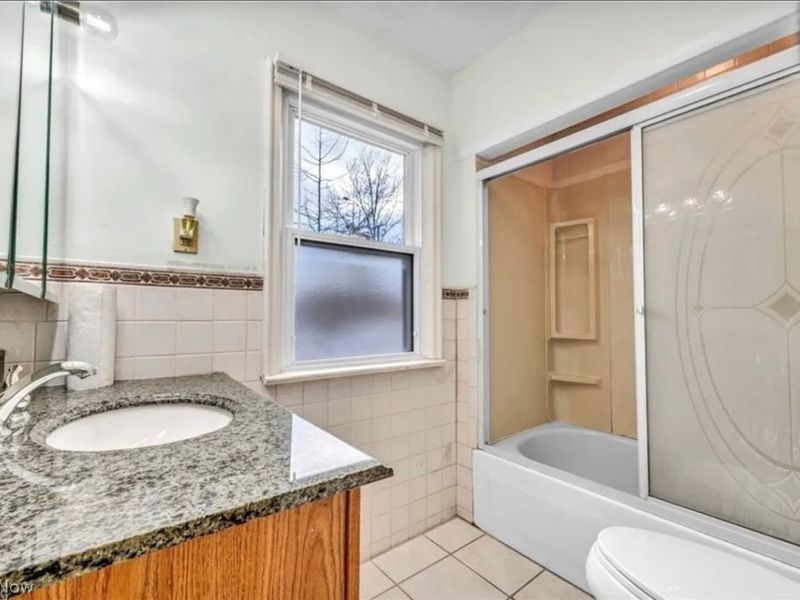 3946 Lansdale Road, University Heights, OH 44118 Photo 7