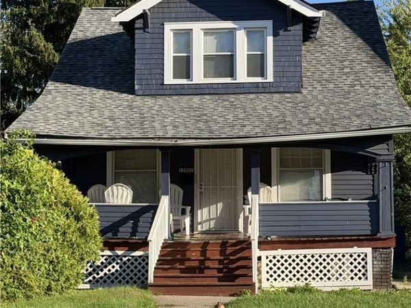12901 Maplerow Avenue , Garfield Heights, OH 44105
