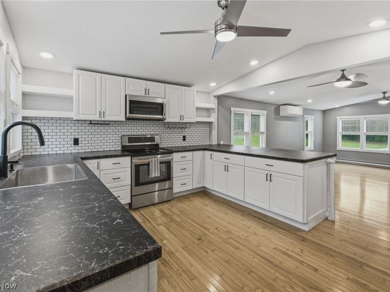 5104 Arlington Road, Green, OH 44720 Photo 13