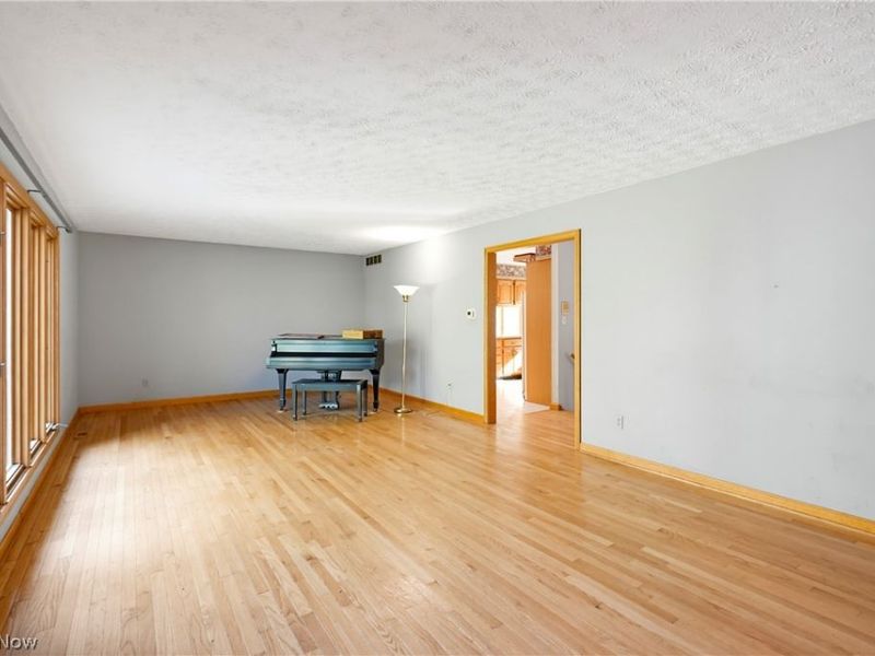 6979 Taylor Road, Clinton, OH 44216 Photo 4